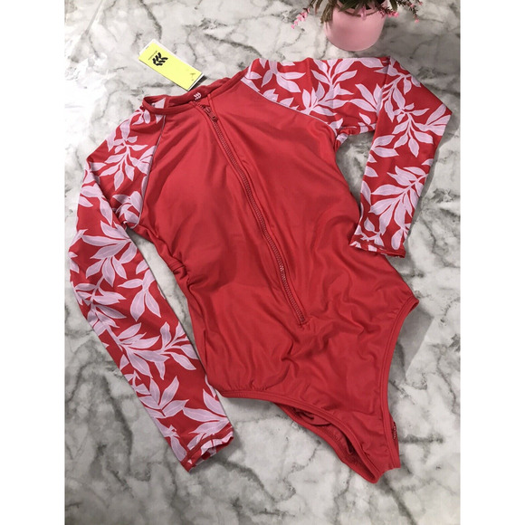 NWT All In Motion red/white floral print padded swim/paddleboarding suit Sz M - Picture 1 of 11